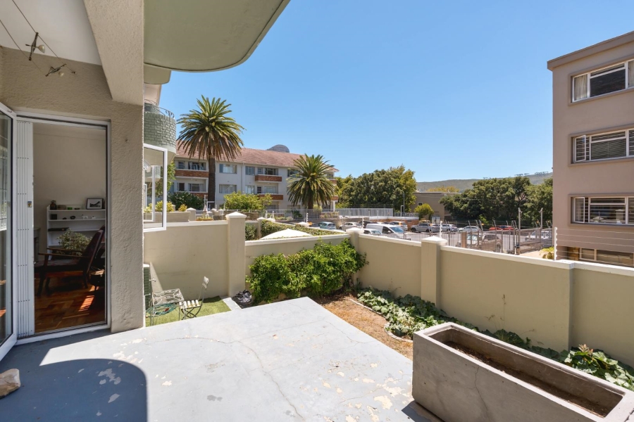1 Bedroom Property for Sale in Oranjezicht Western Cape